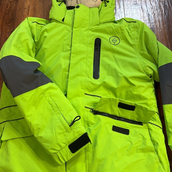 Very warm parka with removable puffy vest - Picture 3 of 9